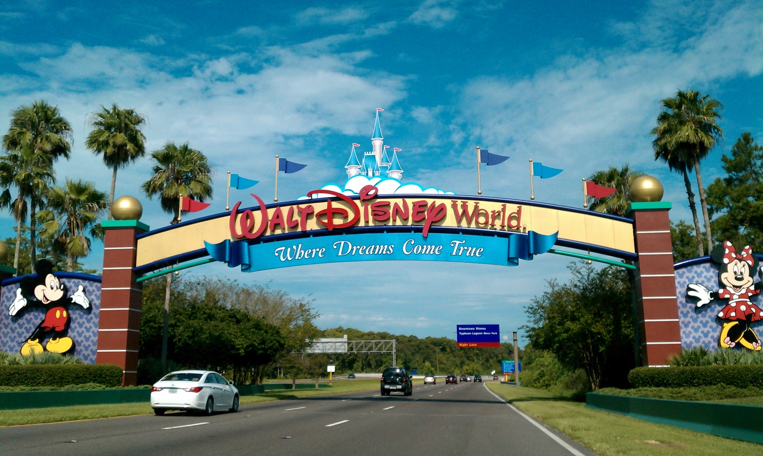 Entrance to Disney World Orlando